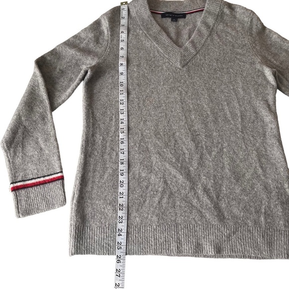 Tommy Hilfiger Light Grey Hilfiger Flag Knit Varsity V-Neck Sweater Women Med - Picture 10 of 10